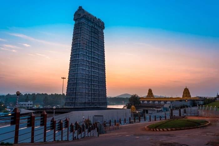 NES0076 Murudeshwar Sightseeing